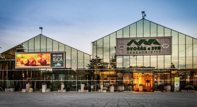 Zahradní centrum Dvořák_prodejna.jpg